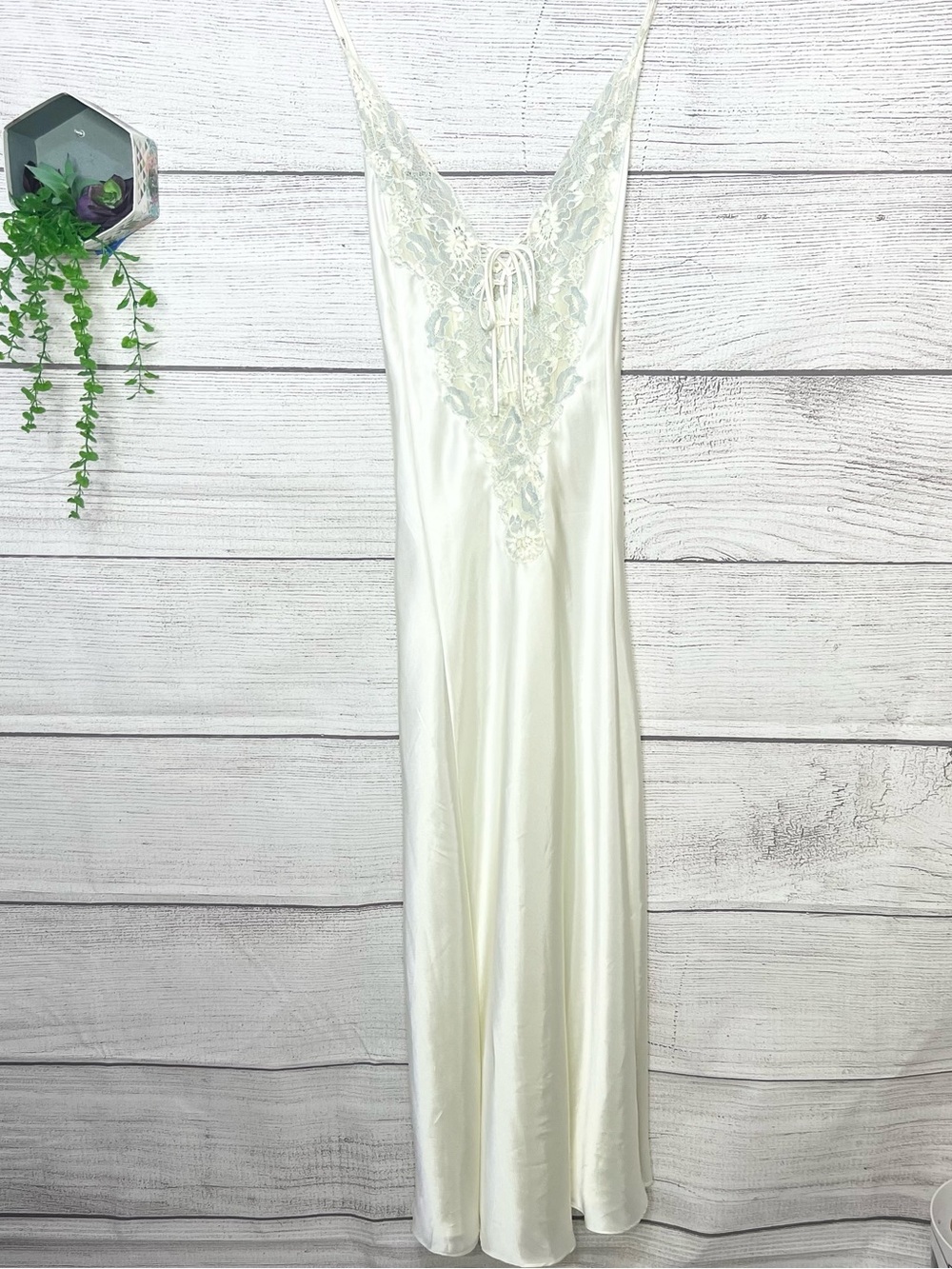 Vintage Victorias Secret Ivory White & Blue Lace Trim Satin Nightgown Size Large